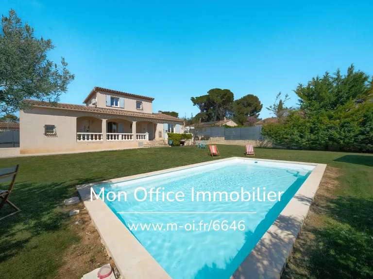 Maison Lambesc - 4 chambres - 110m²
