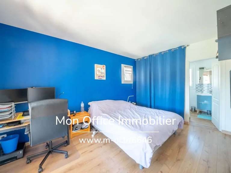 Maison Lambesc - 4 chambres - 110m²