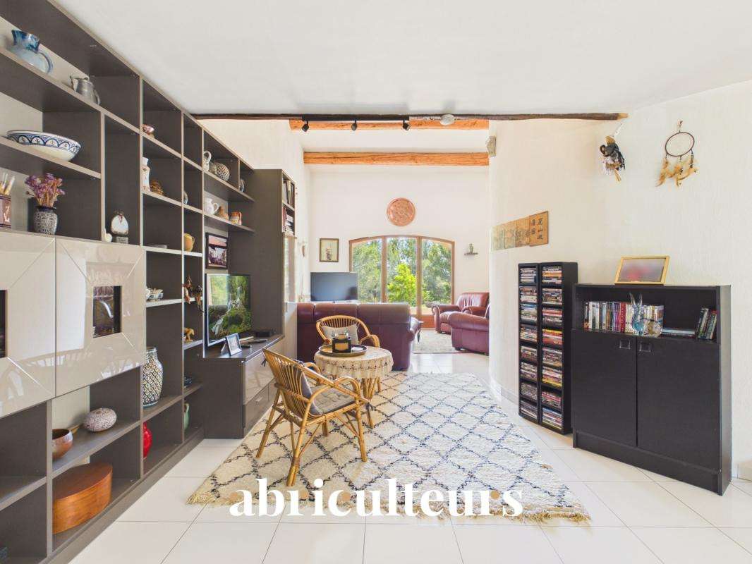 House Lambesc