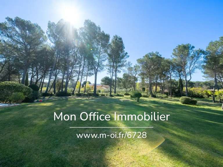 Propriété Lambesc - 8 chambres - 307m²