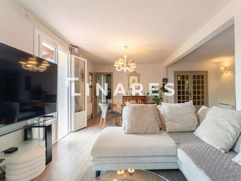 Villa Lambesc - 4 chambres - 141m²