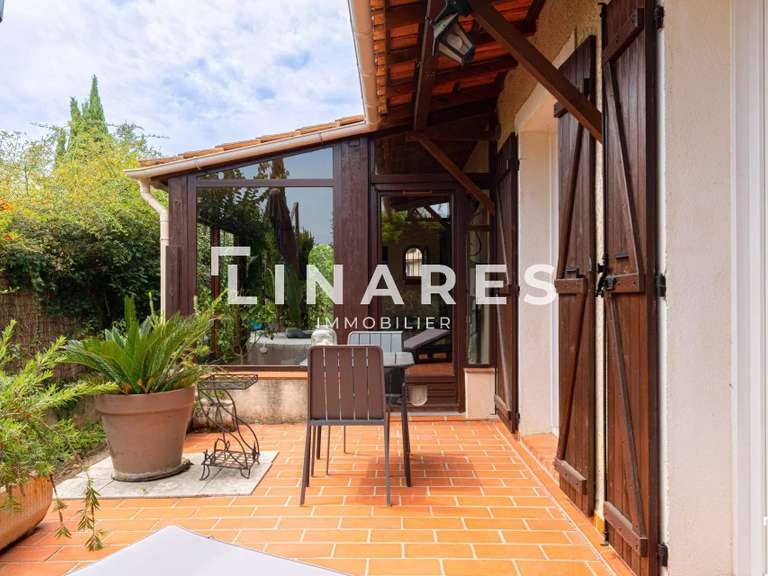 Villa Lambesc - 4 chambres - 141m²