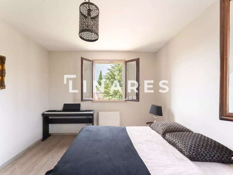 Villa Lambesc - 4 chambres - 141m²