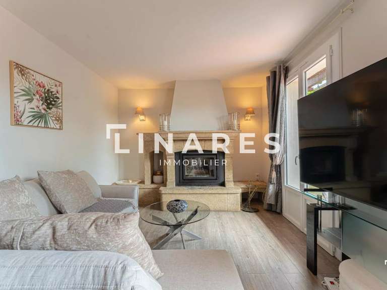 Villa Lambesc - 4 chambres - 141m²