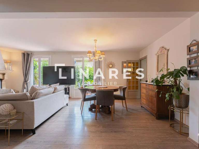 Villa Lambesc - 4 chambres - 141m²