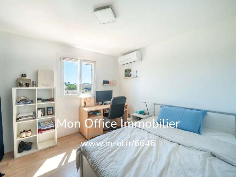 Villa Lambesc - 4 chambres - 110m²