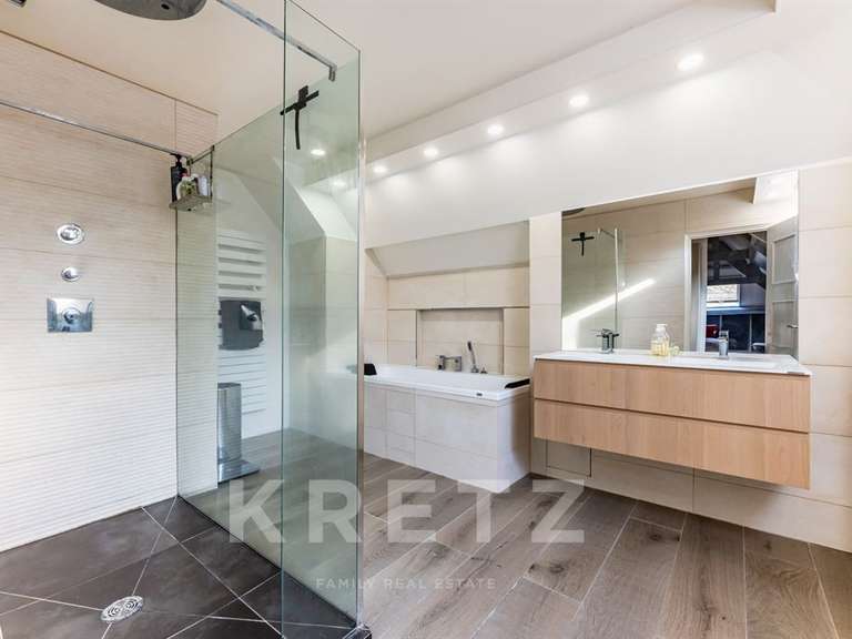 Maison Lamorlaye - 6 chambres - 420m²