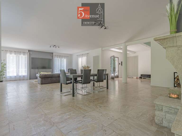 House Lamorlaye - 7 bedrooms - 450m²