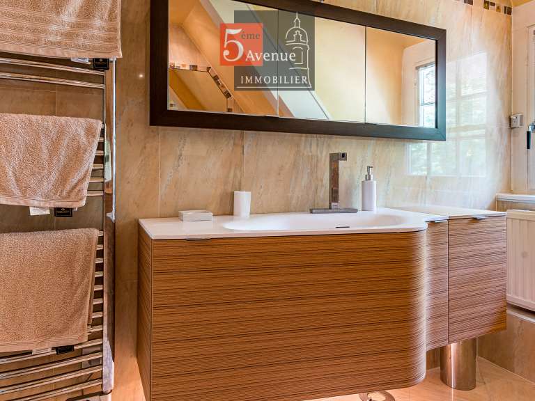 House Lamorlaye - 5 bedrooms - 170m²