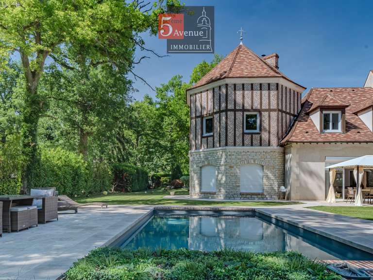 House Lamorlaye - 6 bedrooms - 400m²