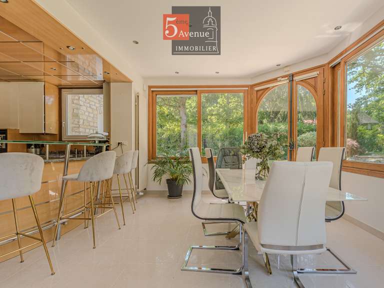 House Lamorlaye - 6 bedrooms - 400m²