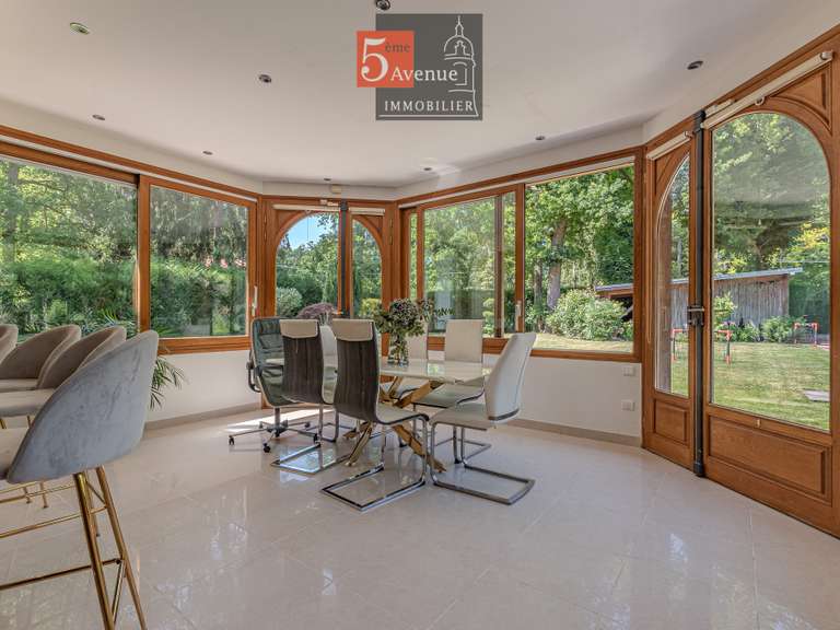 House Lamorlaye - 6 bedrooms - 400m²