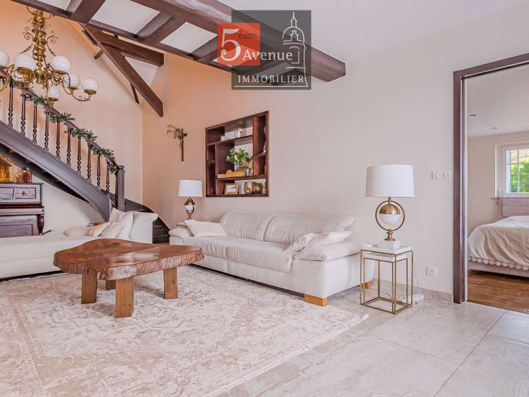 House Lamorlaye - 4 bedrooms - 220m²