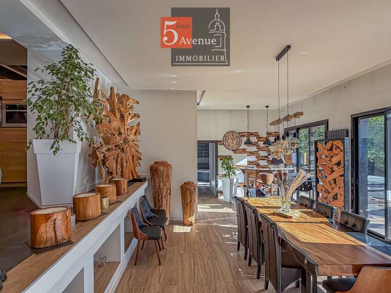 House Lamorlaye - 5 bedrooms - 260m²