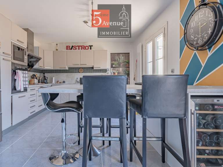 House Lamorlaye - 5 bedrooms - 160m²