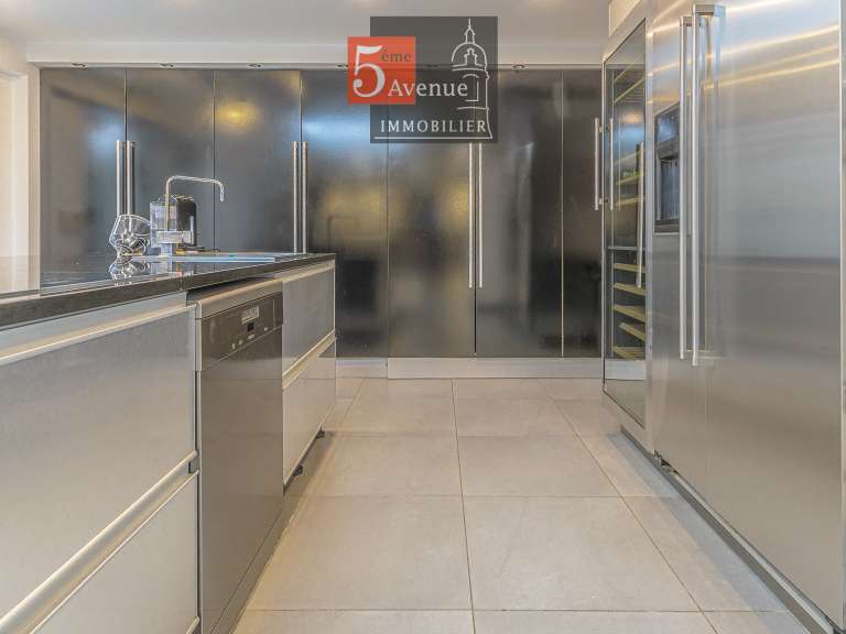 Maison Lamorlaye - 6 chambres - 400m²