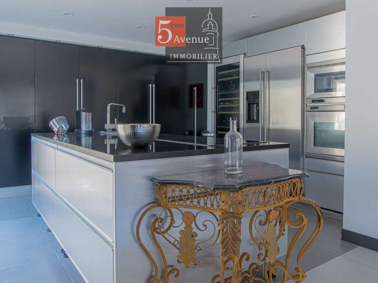 Maison Lamorlaye - 6 chambres - 400m²