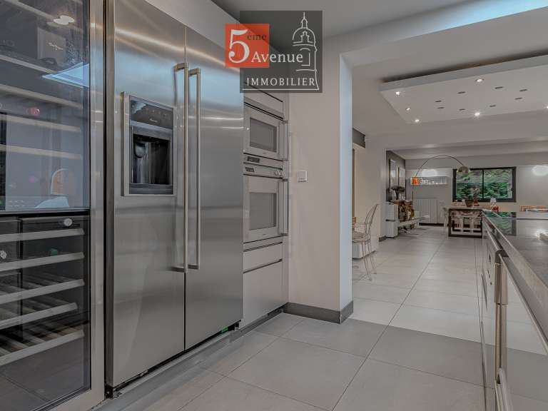 Maison Lamorlaye - 6 chambres - 400m²