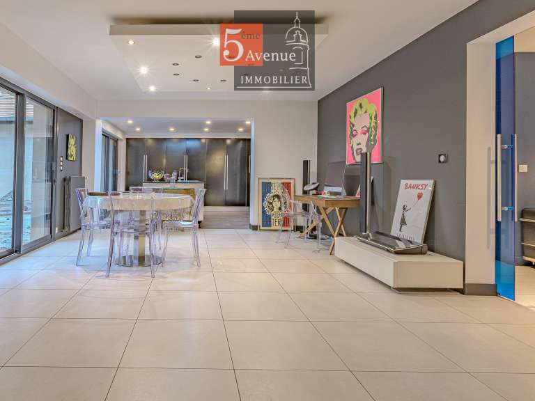 Maison Lamorlaye - 6 chambres - 400m²