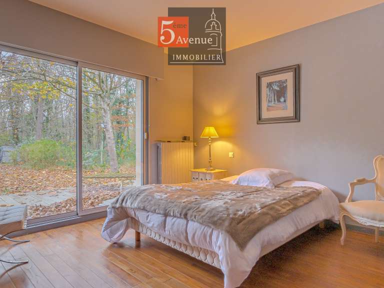 Maison Lamorlaye - 6 chambres - 400m²