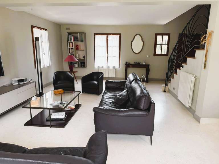 Maison Lamorlaye - 4 chambres - 153m²