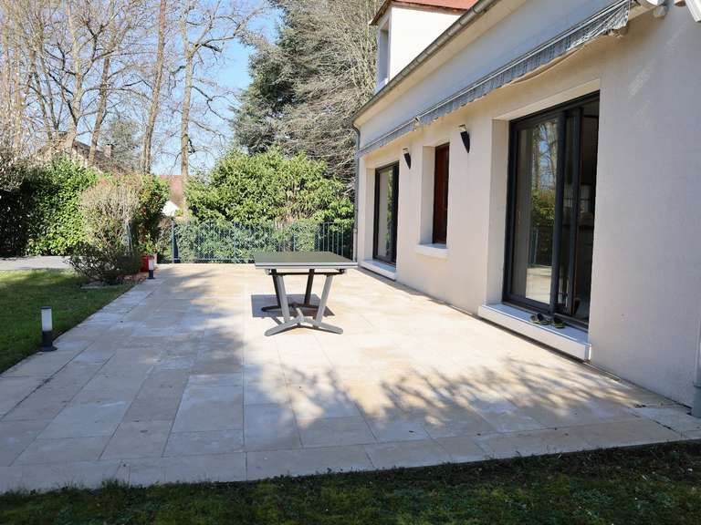 Maison Lamorlaye - 4 chambres - 153m²
