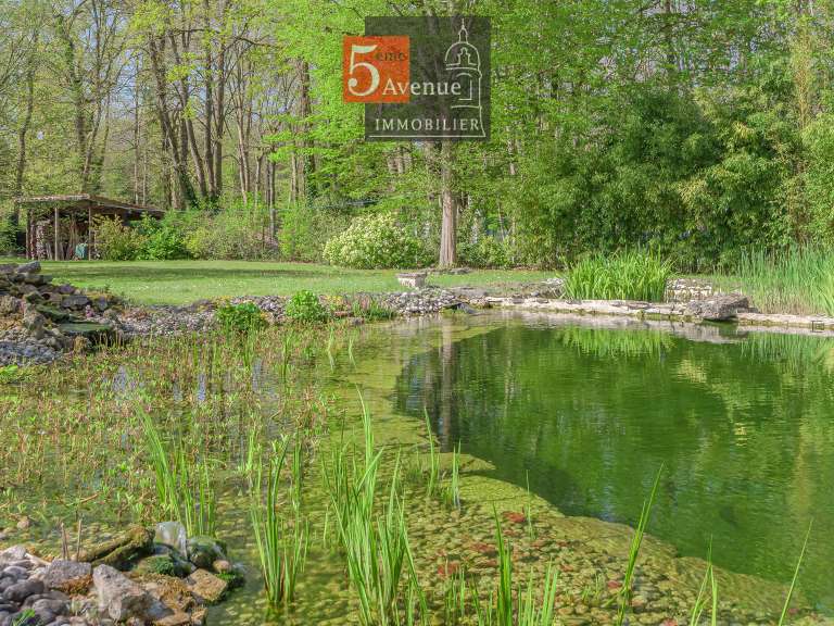 Maison Lamorlaye - 5 chambres - 164m²