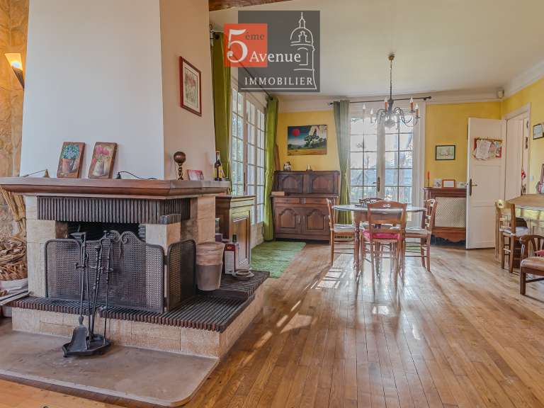 Maison Lamorlaye - 5 chambres - 164m²