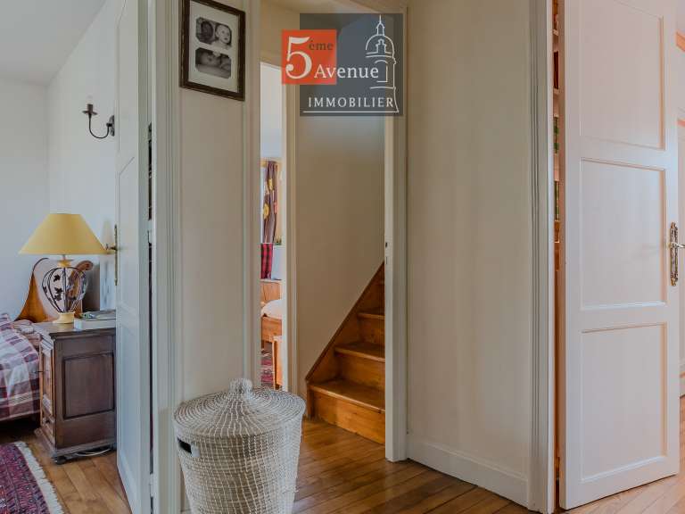 Maison Lamorlaye - 5 chambres - 164m²