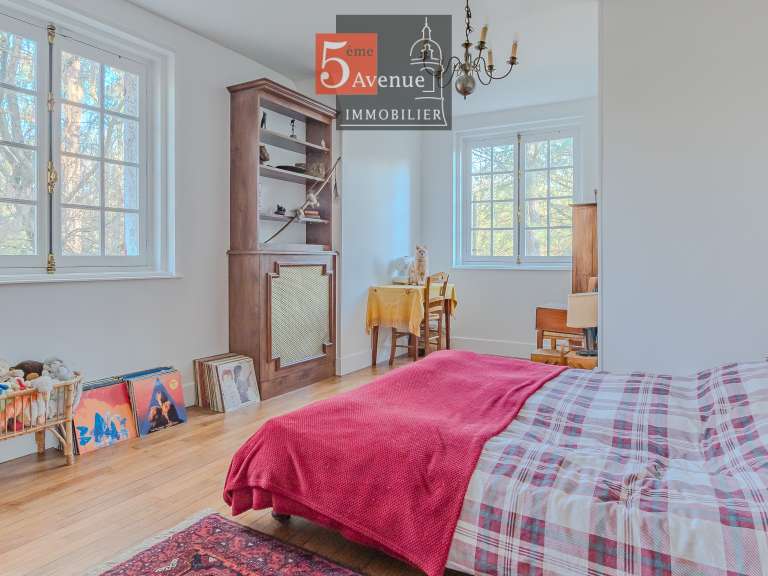 Maison Lamorlaye - 5 chambres - 164m²
