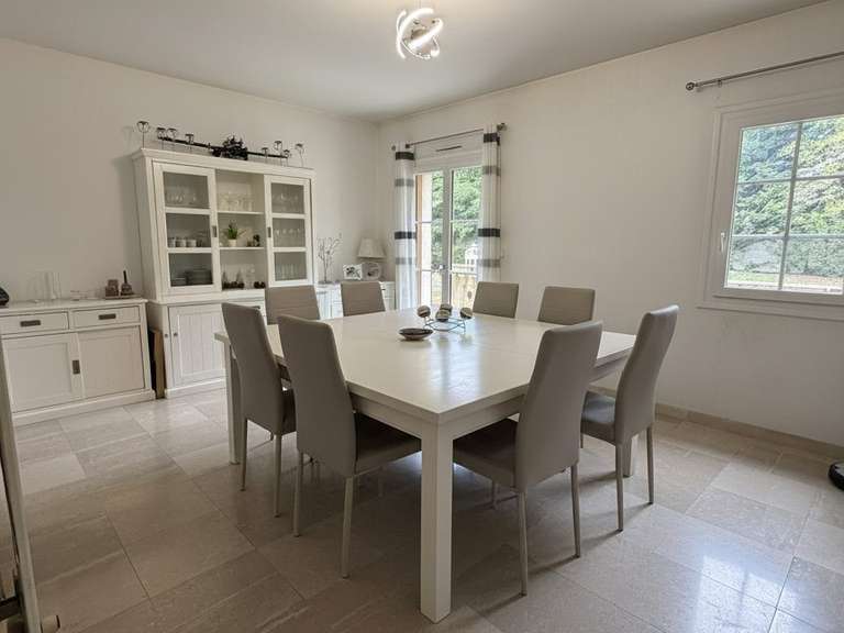 House Lamorlaye - 5 bedrooms - 320m²