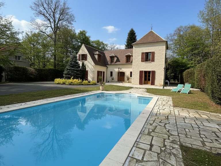 House Lamorlaye - 5 bedrooms - 320m²