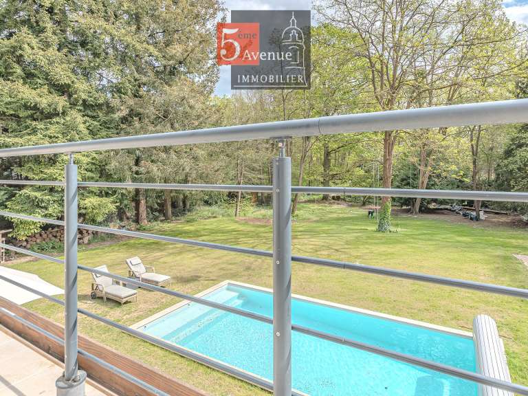 Maison Lamorlaye - 7 chambres - 295m²