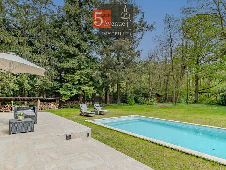 Maison Lamorlaye - 7 chambres - 295m²