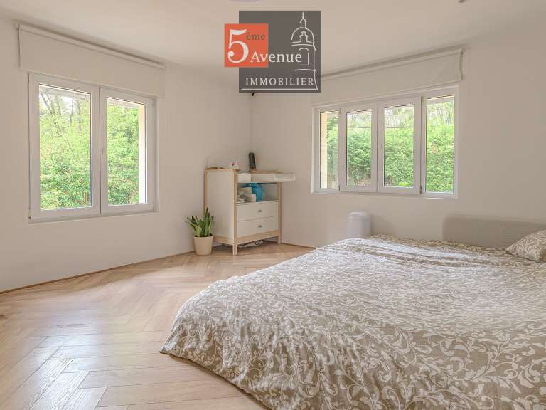 Maison Lamorlaye - 7 chambres - 295m²