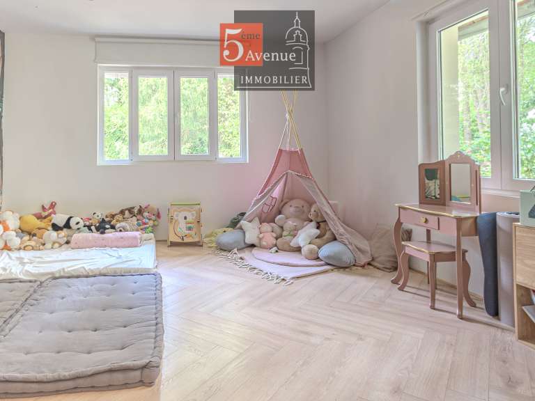 Maison Lamorlaye - 7 chambres - 295m²