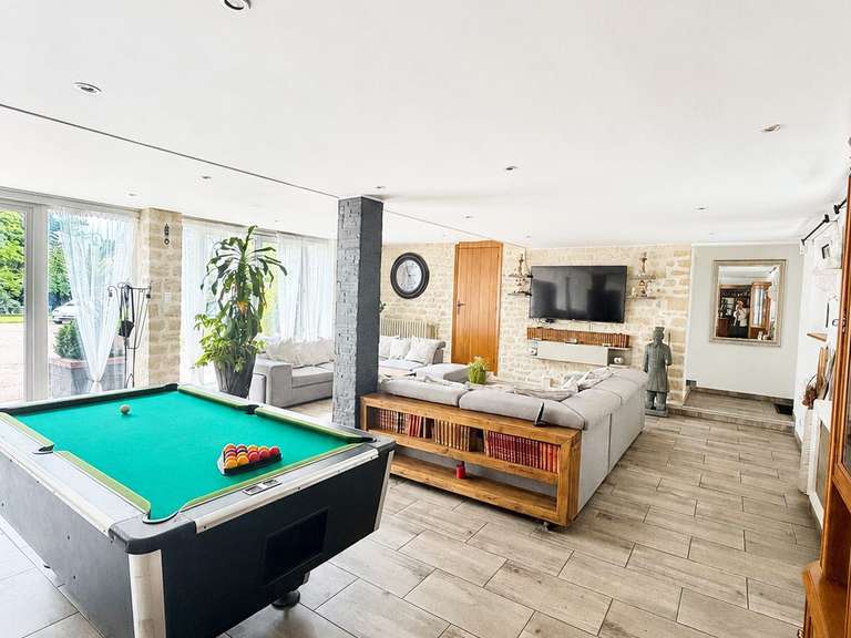 Maison Lamorlaye - 5 chambres - 267m²