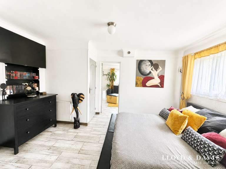 Maison Lamorlaye - 5 chambres - 267m²
