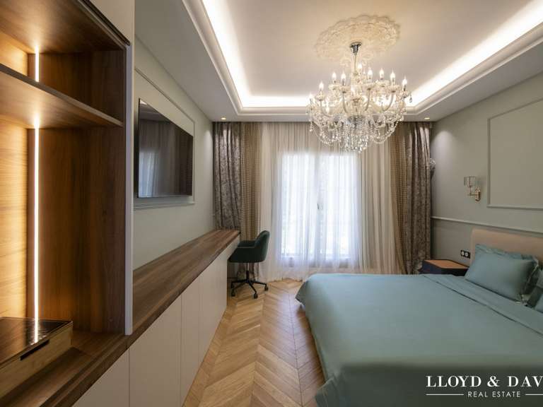 Maison Lamorlaye - 6 chambres - 1200m²