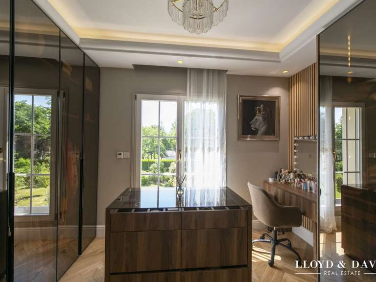 Maison Lamorlaye - 6 chambres - 1200m²