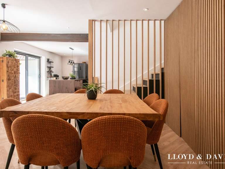 House Lamorlaye - 7 bedrooms - 290m²