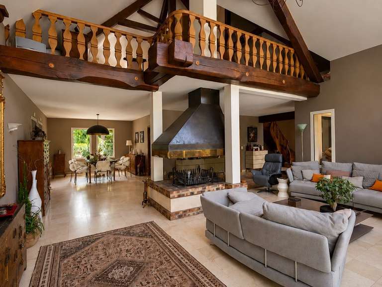 Maison Lamorlaye - 3 chambres - 255m²