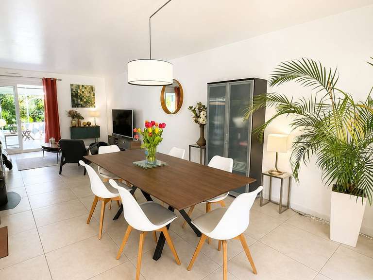 House Lamorlaye - 6 bedrooms - 185m²