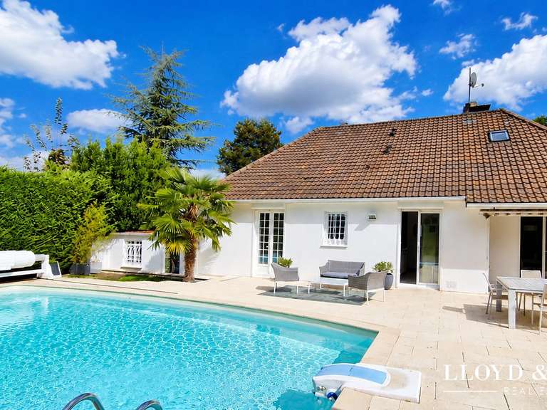 House Lamorlaye - 6 bedrooms - 185m²