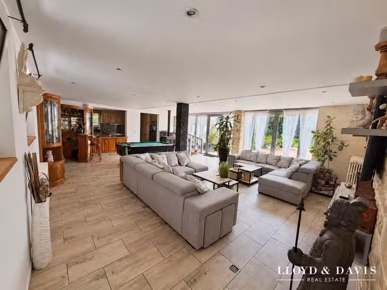 Maison Lamorlaye - 267m²