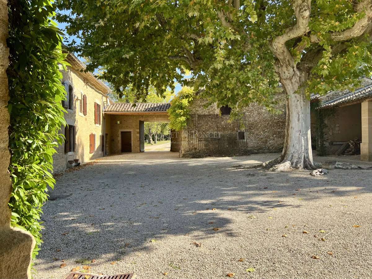 Propriété Lamotte-du-Rhône