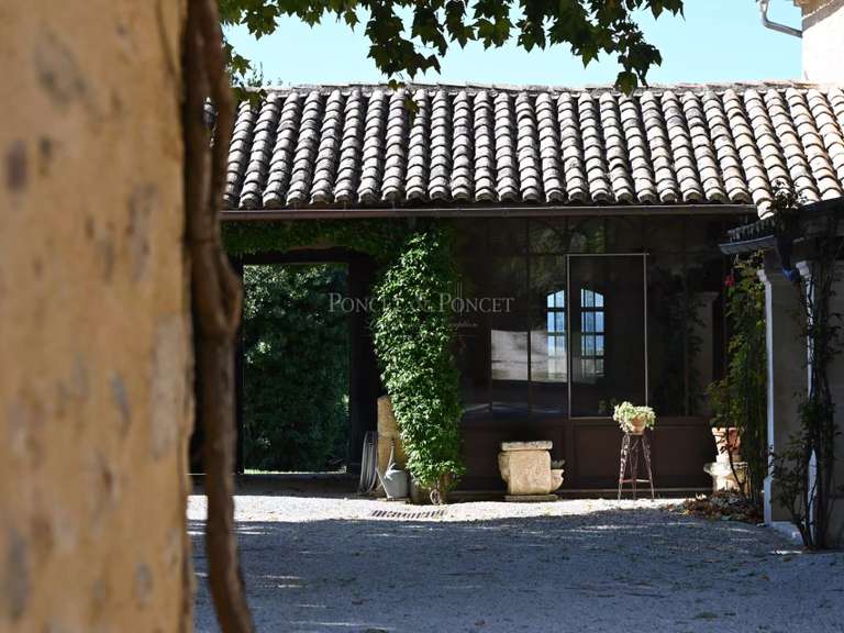 Propriété Lamotte-du-Rhône - 5 chambres - 710m²