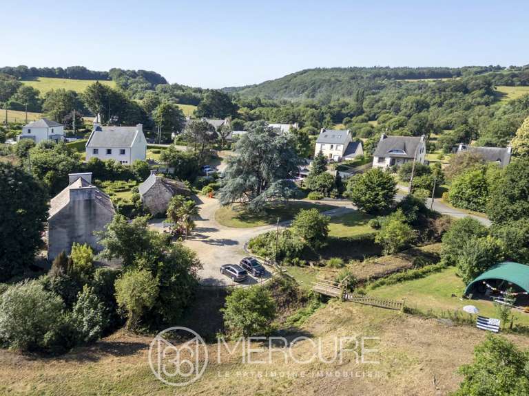 Maison Lampaul-Guimiliau - 5 chambres - 247m²