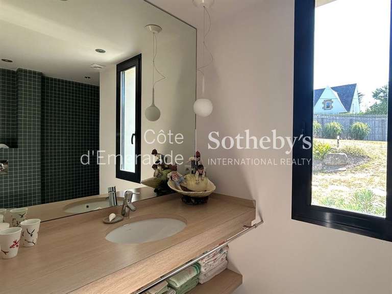 House Lancieux - 6 bedrooms - 322m²