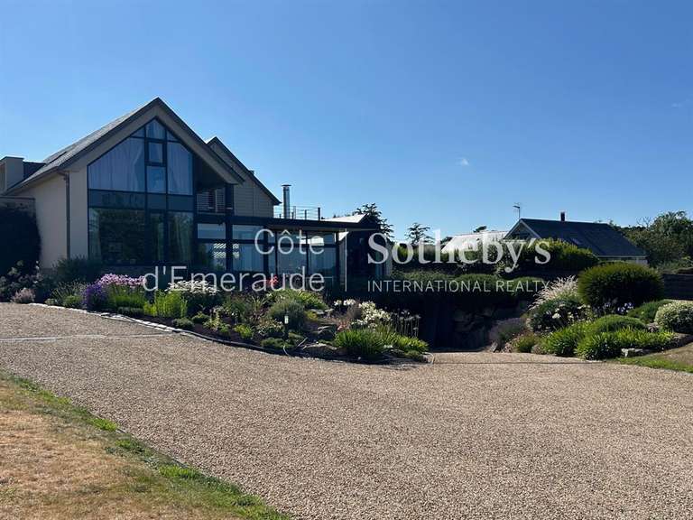 House Lancieux - 6 bedrooms - 322m²